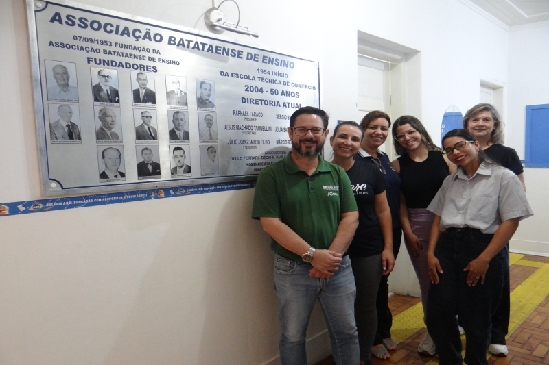 Presidente da ACE Batatais visita a sede da Associação Batataense de Ensino Foto